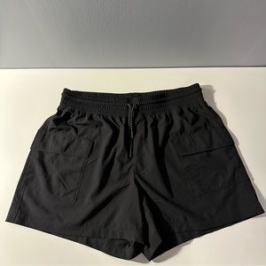 EUC Old Navy Active Stretch Tech Shorts 5” inseam, size L in Black